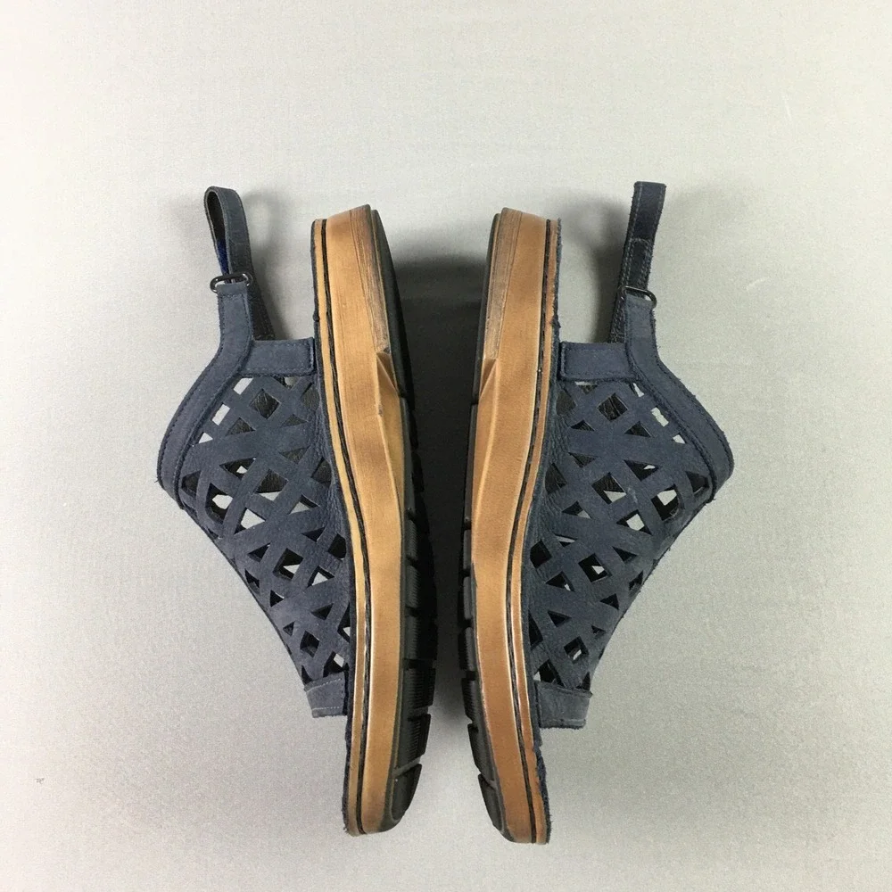 Naot Amadora Women Sandals 41 10-10.5 Blue Leather Laser Cut Straps Shoes